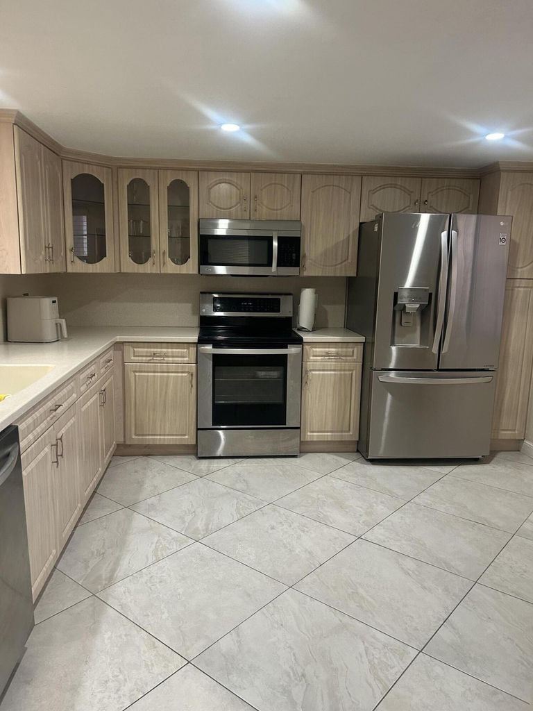 291 S Hollybrook Drive - Photo 3