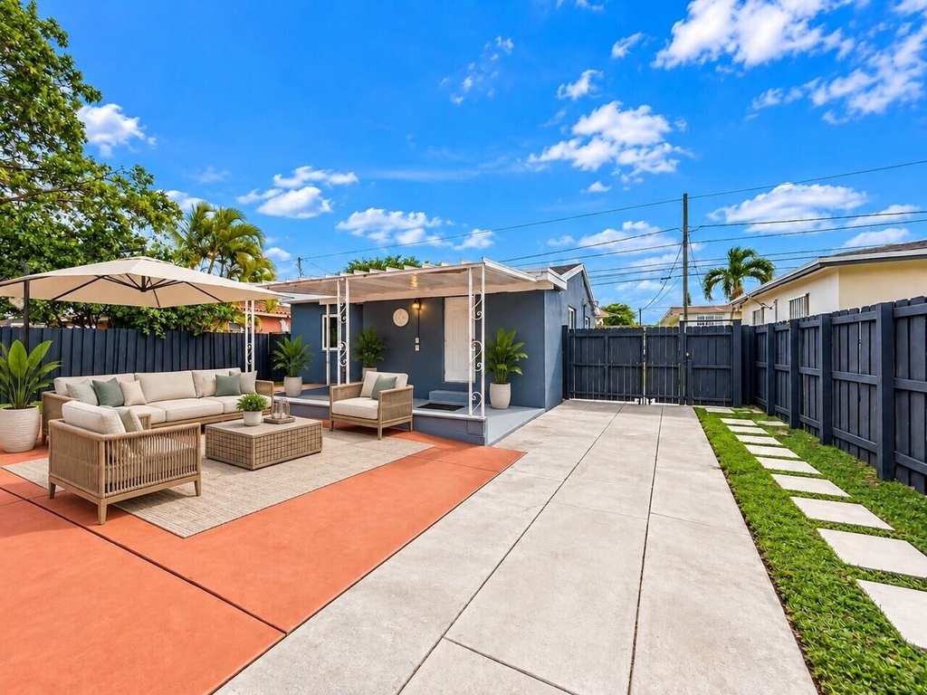 2649 Johnson Street - Photo 7