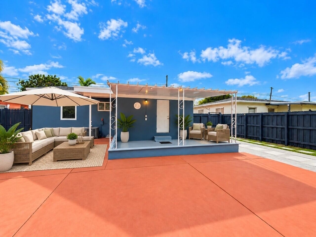 2649 Johnson Street - Photo 33