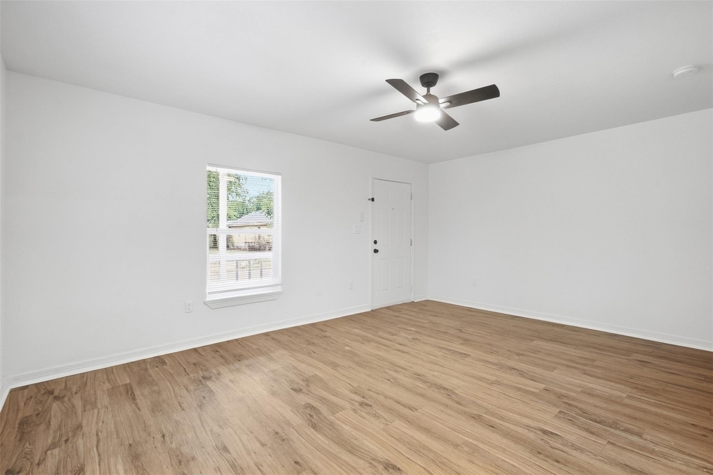 920 E Chaffin Street - Photo 13