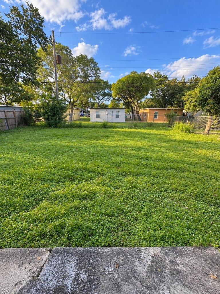 1711 Nw 7th Street - Photo 15