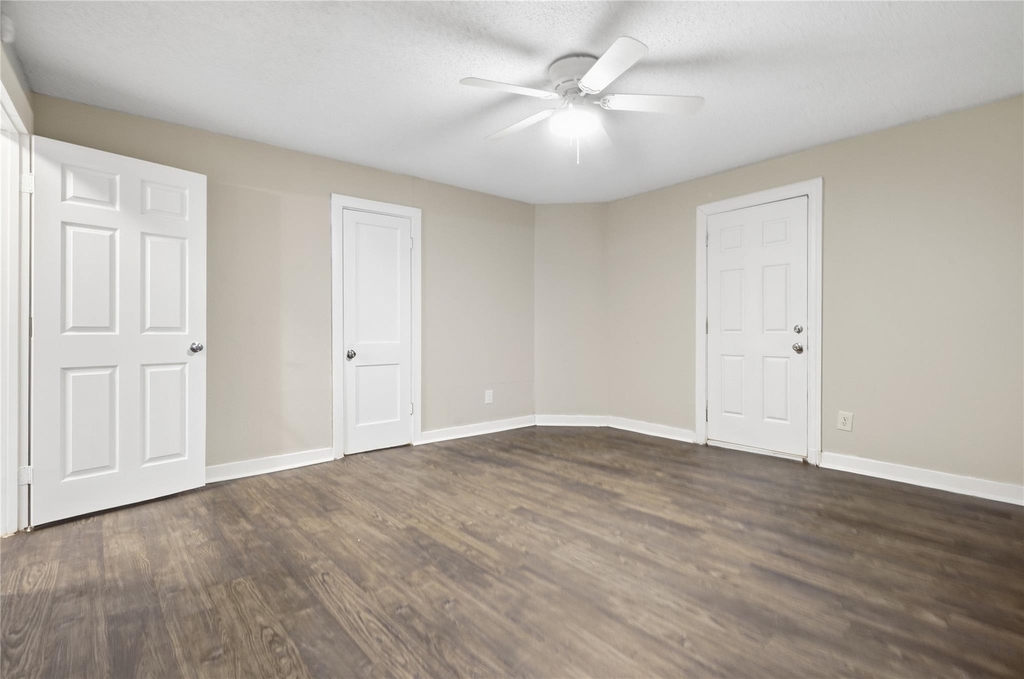 1102 E Lamar Street - Photo 12