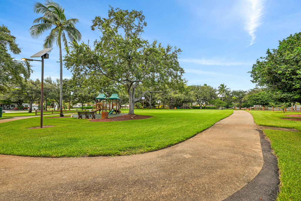 199 Sw 15th Street - Photo 27