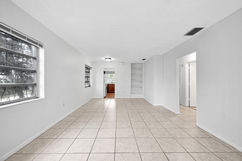 199 Sw 15th Street - Photo 0