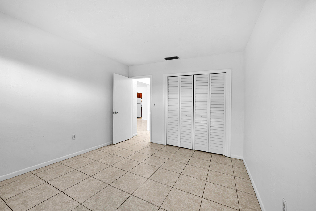 199 Sw 15th Street - Photo 17
