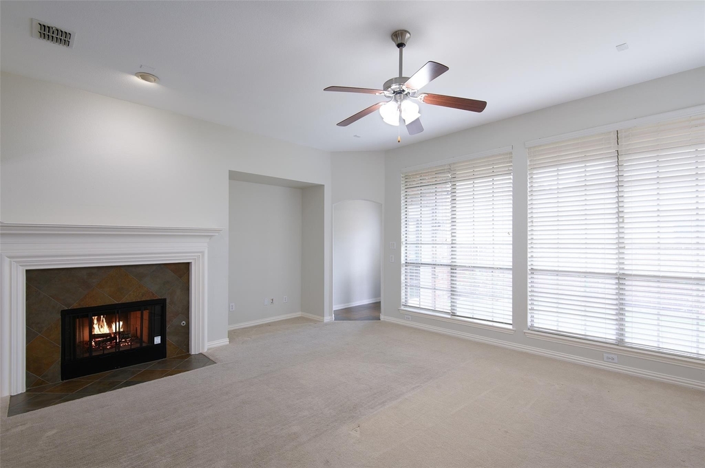 926 Sloan Drive - Photo 8