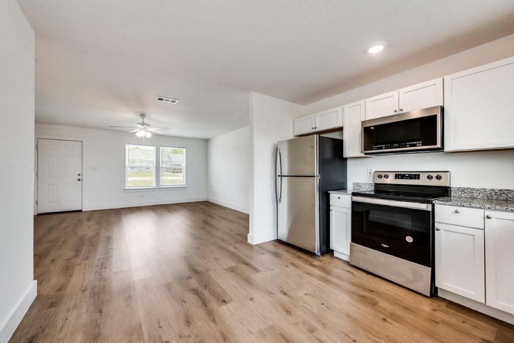 108 James Court - Photo 11
