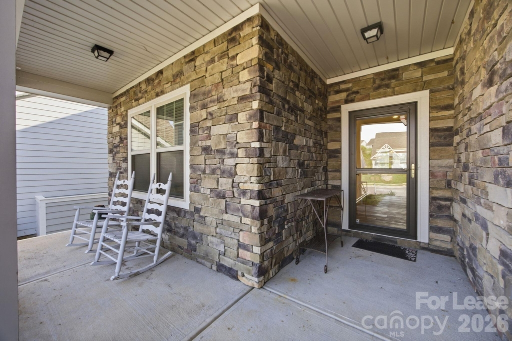 219 Canada Drive - Photo 1