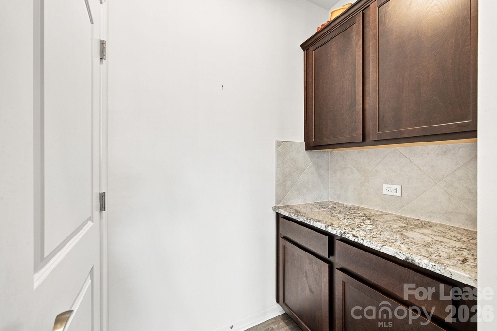 219 Canada Drive - Photo 19
