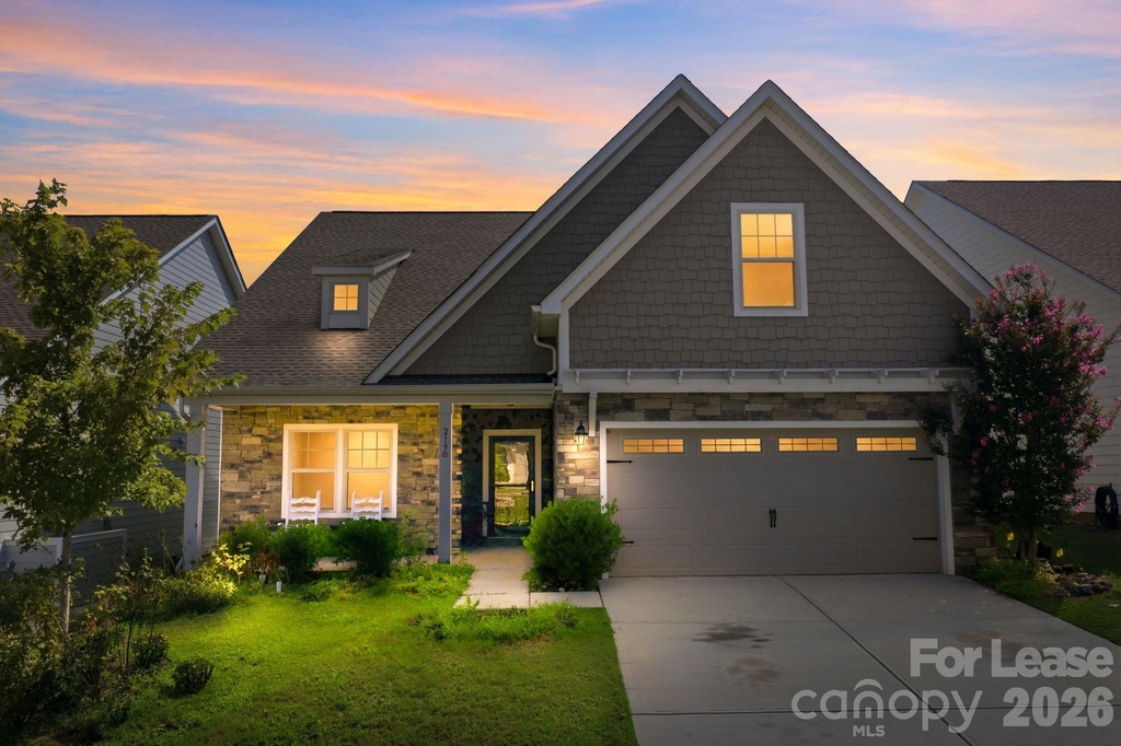 219 Canada Drive - Photo 0