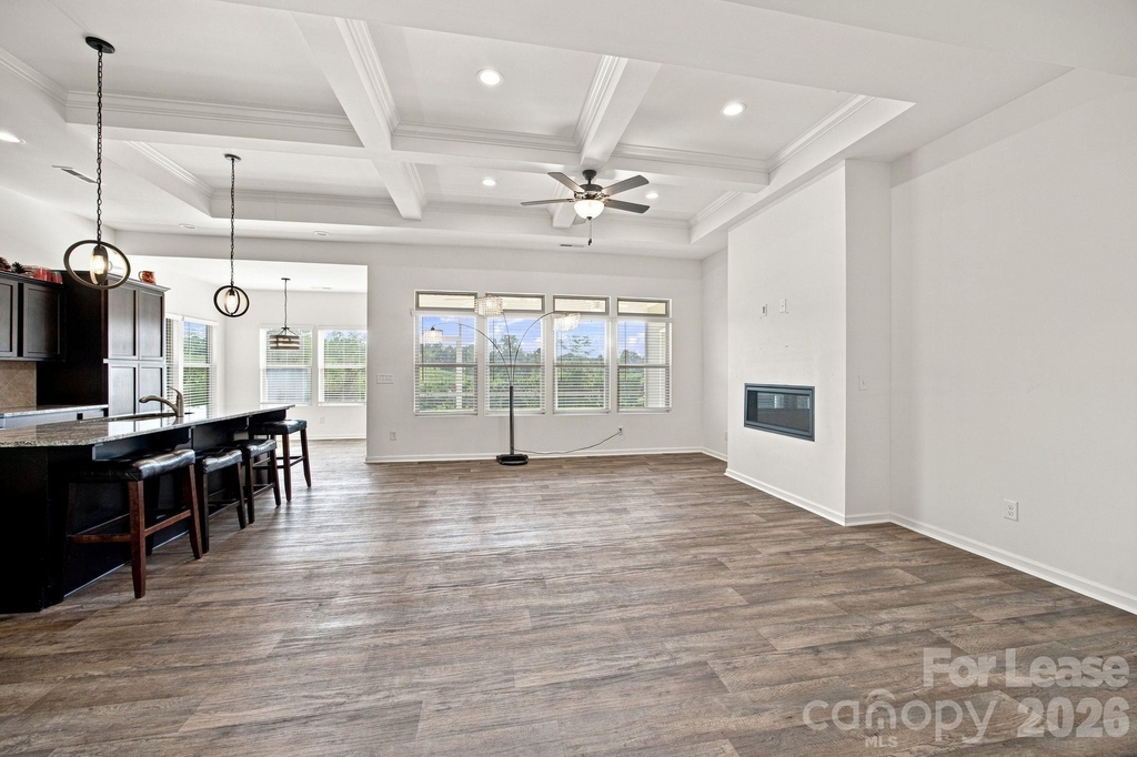 219 Canada Drive - Photo 4