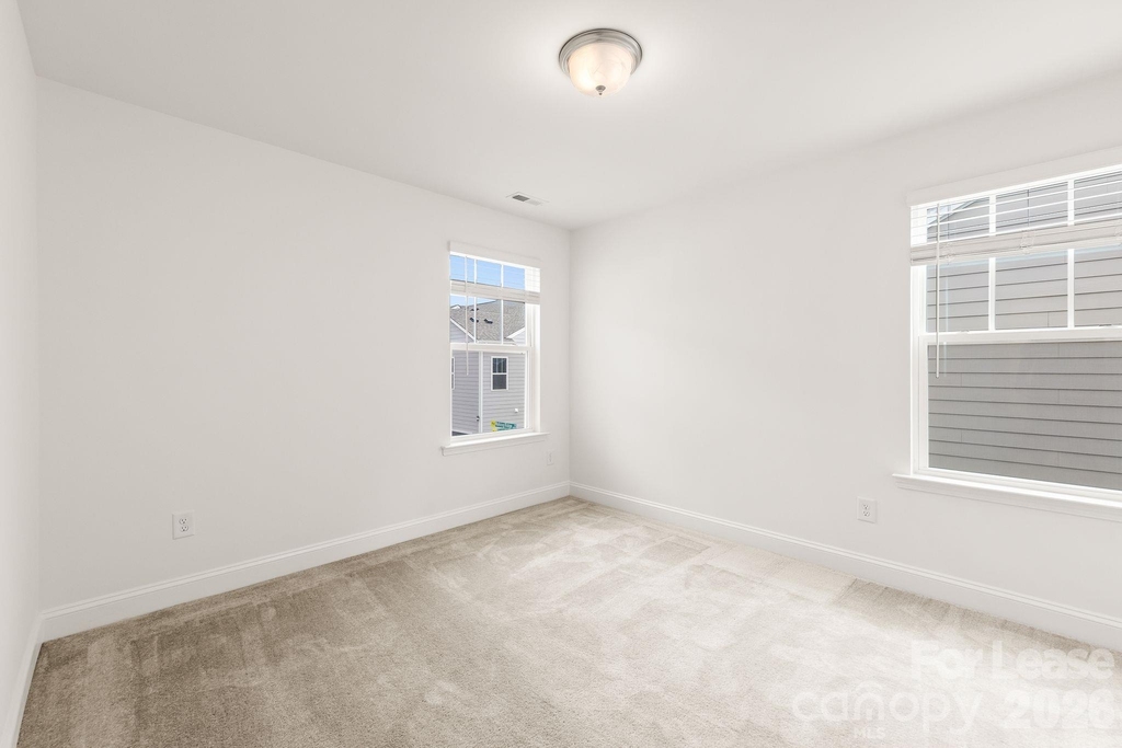 2950 Clyde Drive - Photo 28