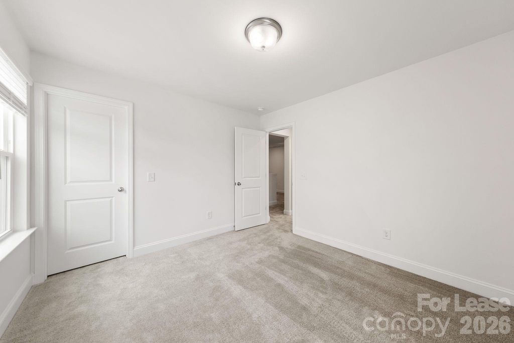 2950 Clyde Drive - Photo 29