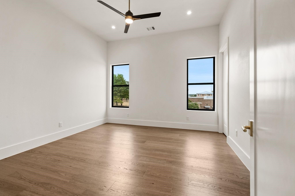111 Beldonia Court - Photo 18