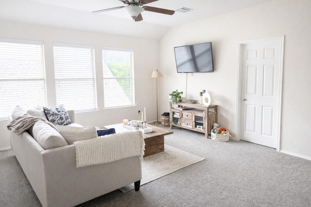 15712 Ringdove Court - Photo 2