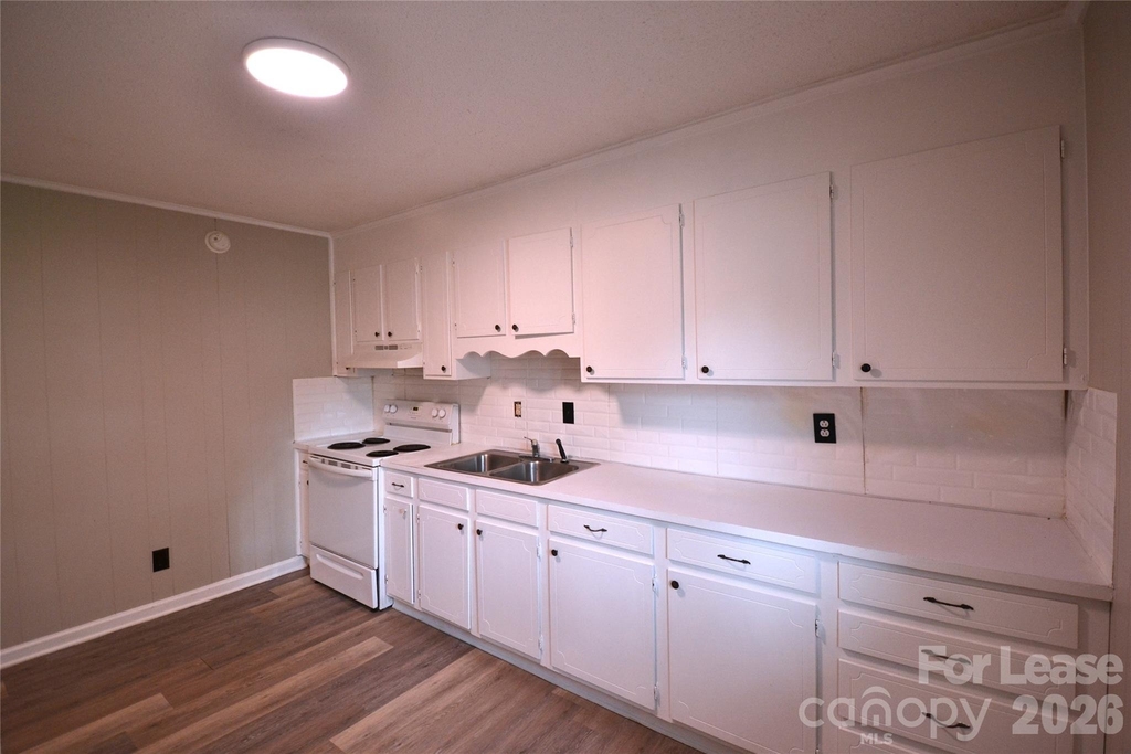 102 Sunset Drive - Photo 8