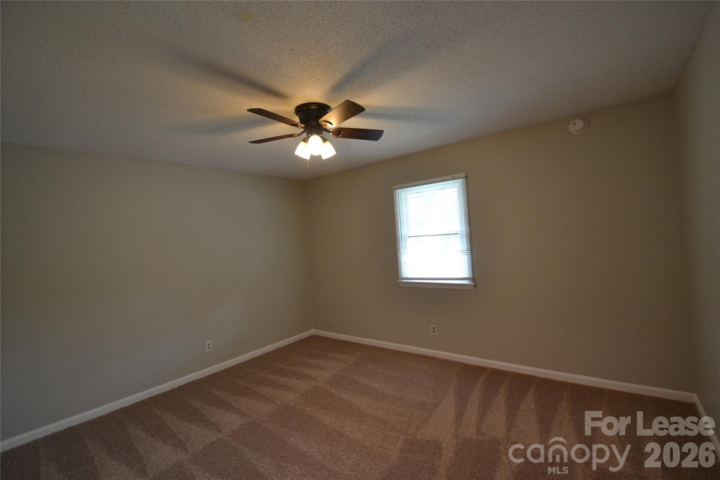 102 Sunset Drive - Photo 10