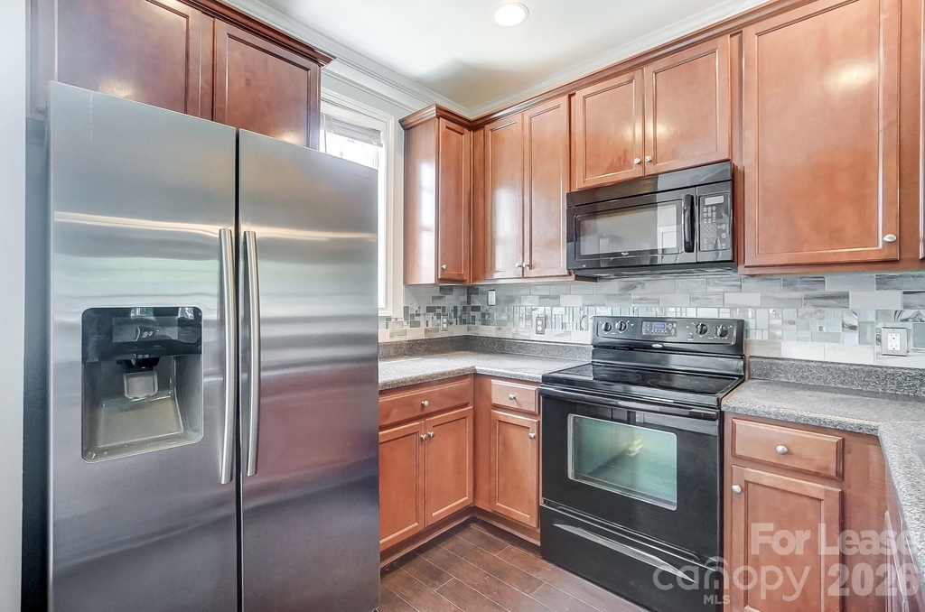9519 Longstone Lane - Photo 9