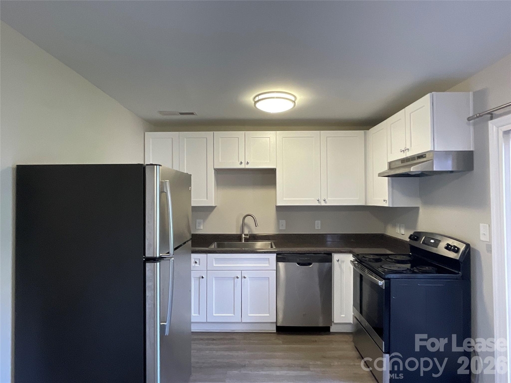206 E Glendale Avenue - Photo 17
