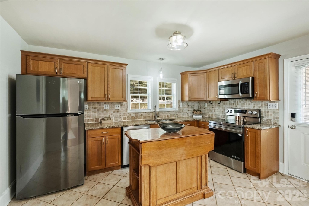 1323 Carolyn Drive - Photo 5