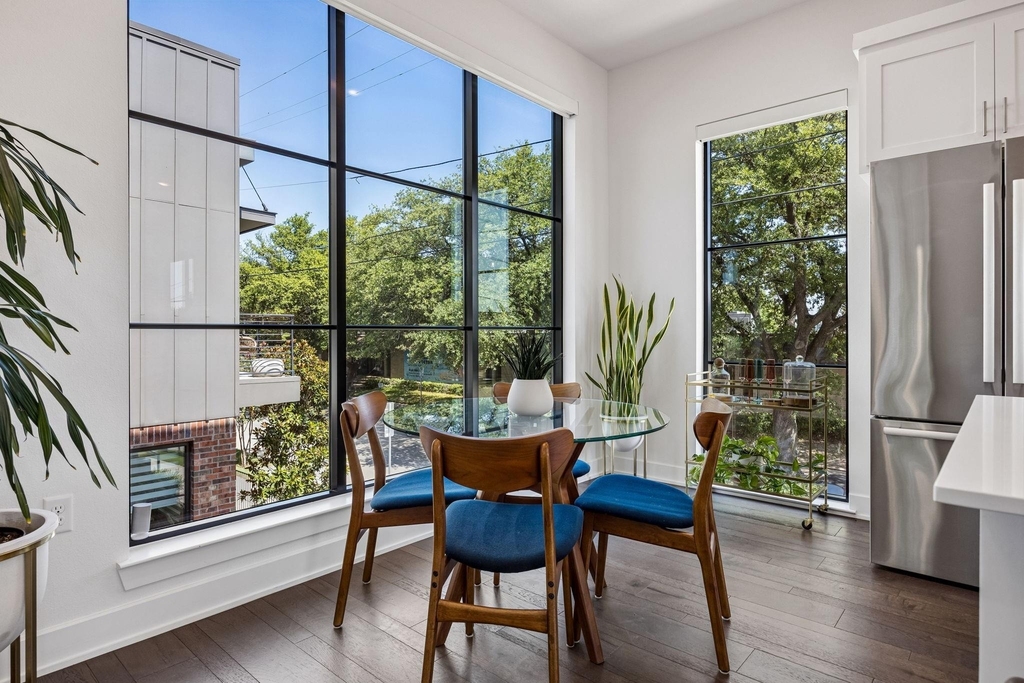 737 N Zang Boulevard - Photo 22