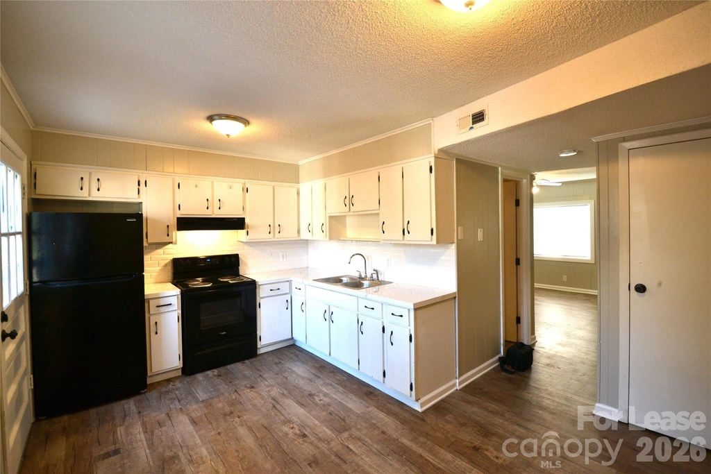 116 E Church Street - Photo 8