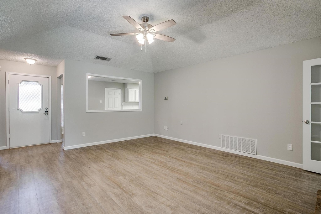 5909 Kesler Drive - Photo 5