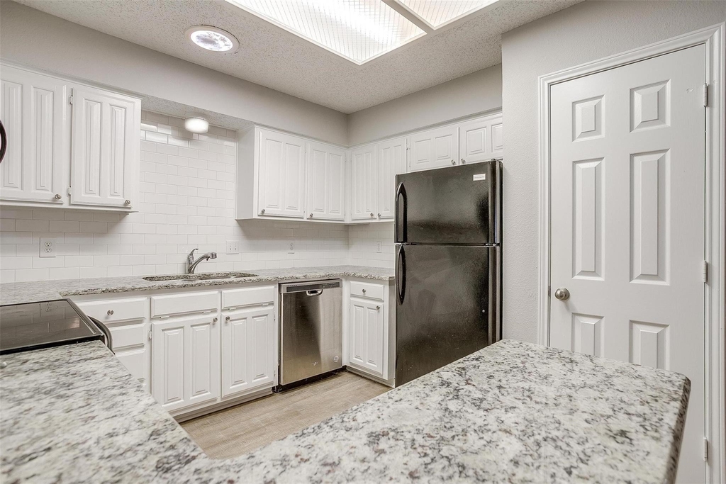 5909 Kesler Drive - Photo 11