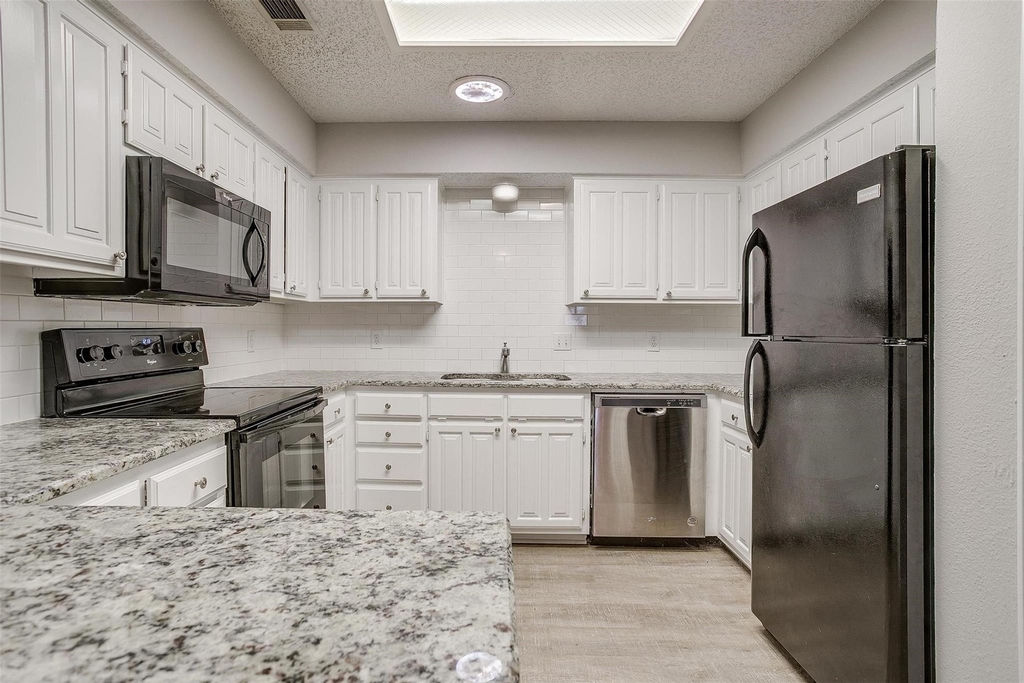 5909 Kesler Drive - Photo 10