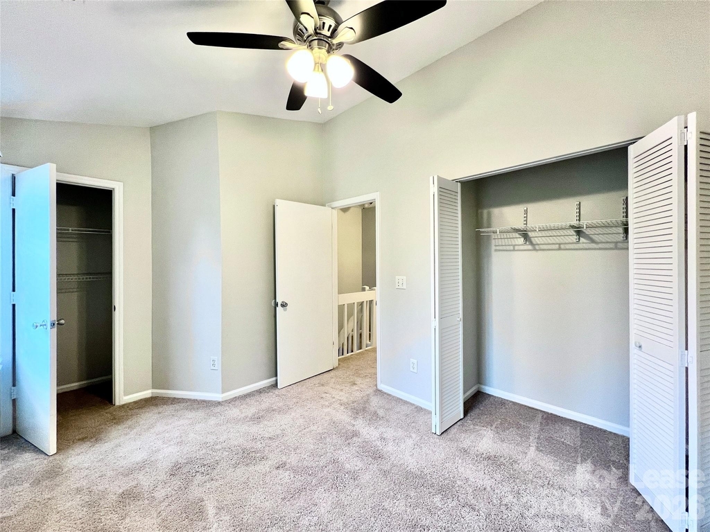8253 Circle Tree Lane - Photo 16