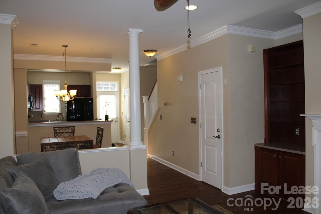 13708 Anthea Lane - Photo 8