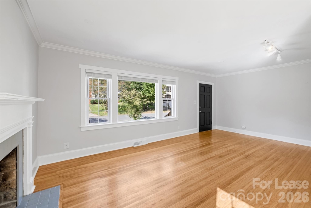 2932 Hanson Drive - Photo 4