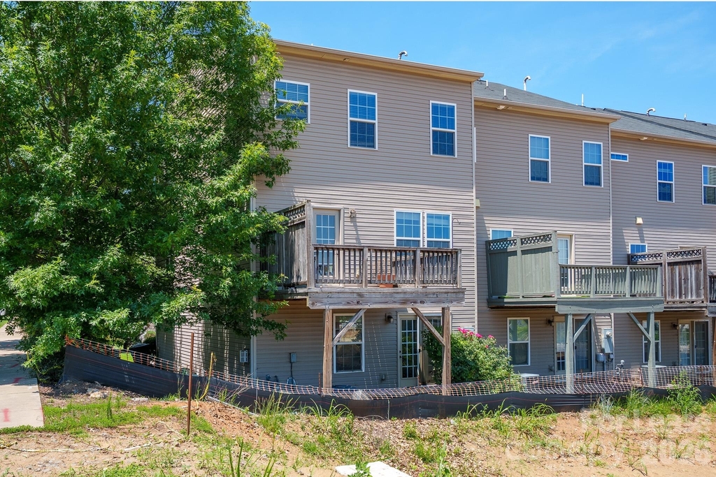 2302 Rachelwood Drive - Photo 2