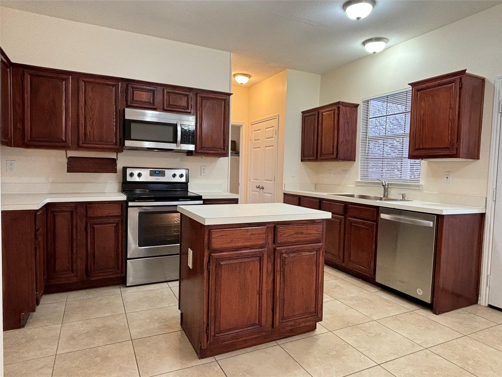 2713 Clovermeadow Drive - Photo 6