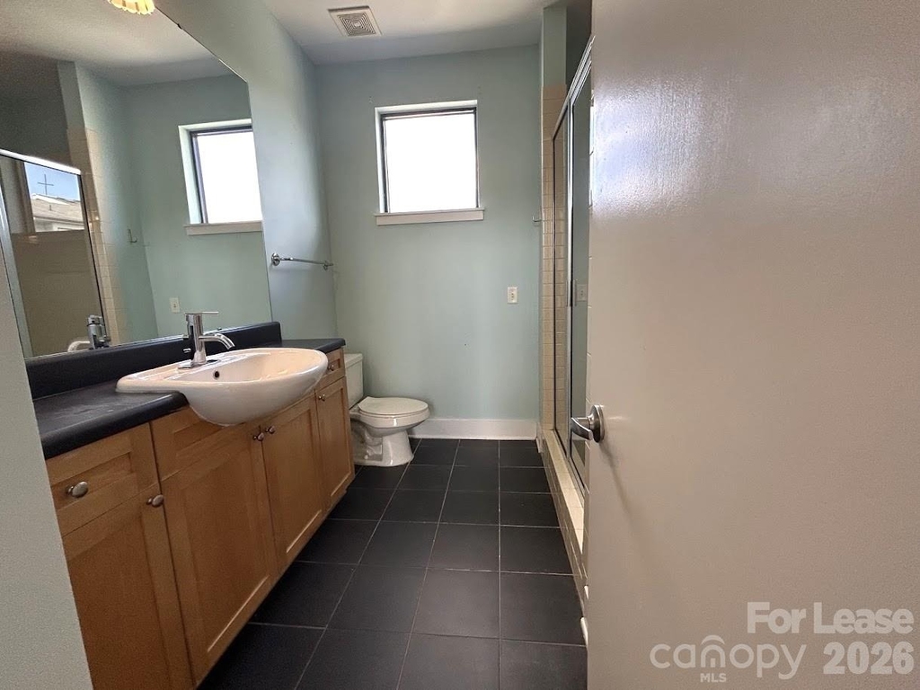 937 E 7th Street - Photo 23