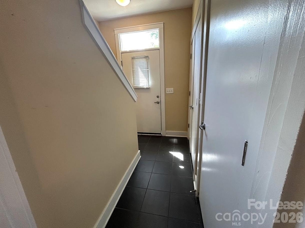 937 E 7th Street - Photo 8