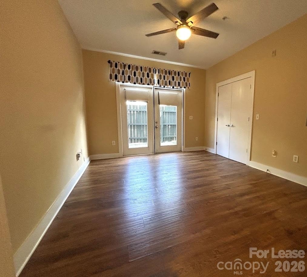 937 E 7th Street - Photo 4