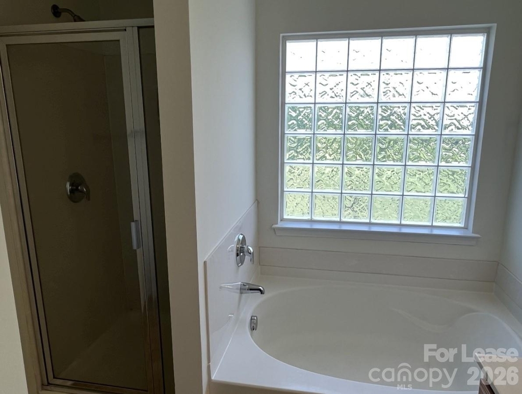 9956 Kings Parade Boulevard - Photo 19
