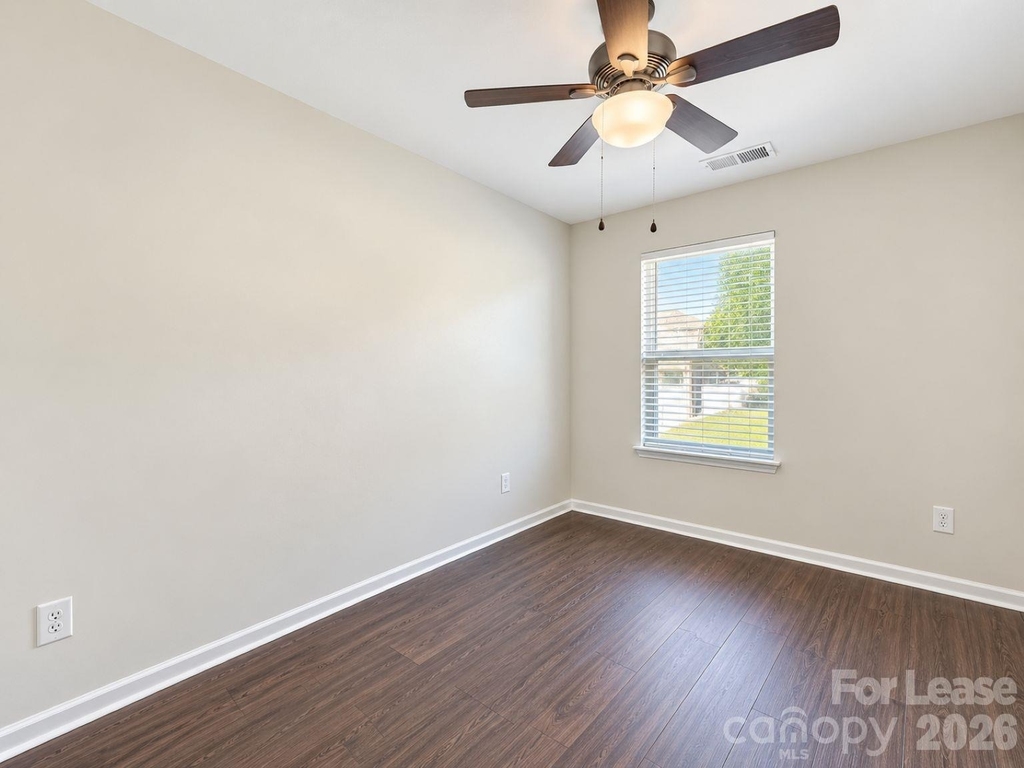 7431 Sienna Heights Place - Photo 13