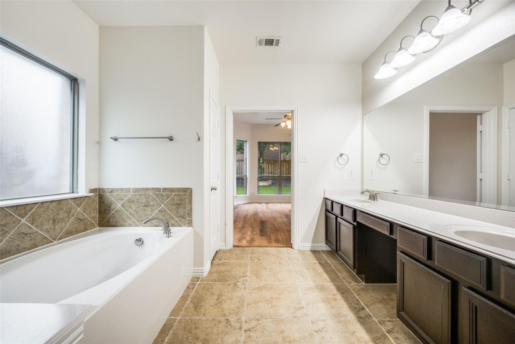 342 Manchester Drive - Photo 29