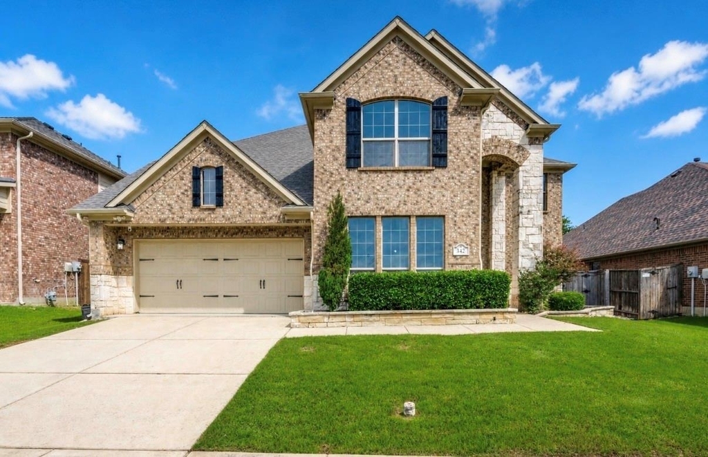 342 Manchester Drive - Photo 1