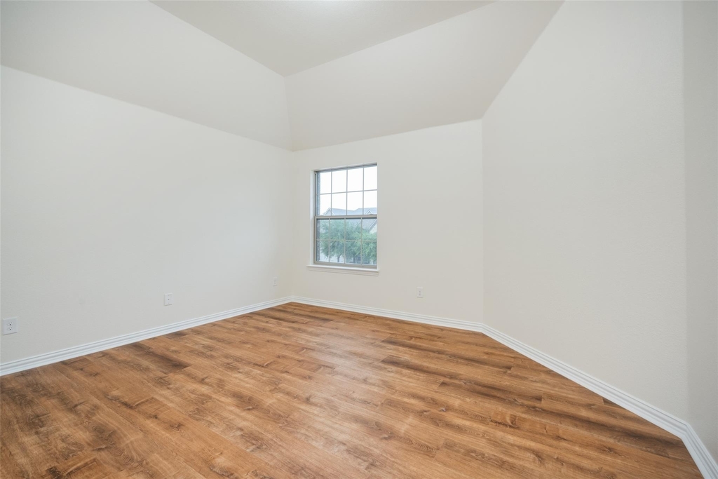 342 Manchester Drive - Photo 14