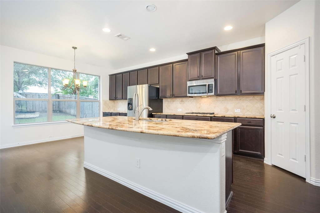 342 Manchester Drive - Photo 9