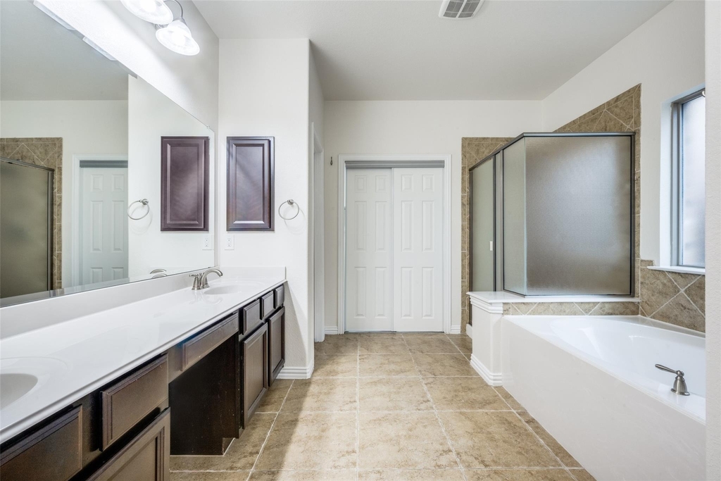 342 Manchester Drive - Photo 26