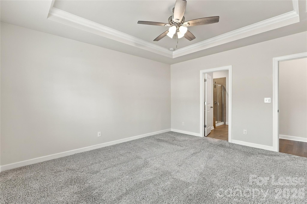 1003 Alicante Avenue - Photo 11