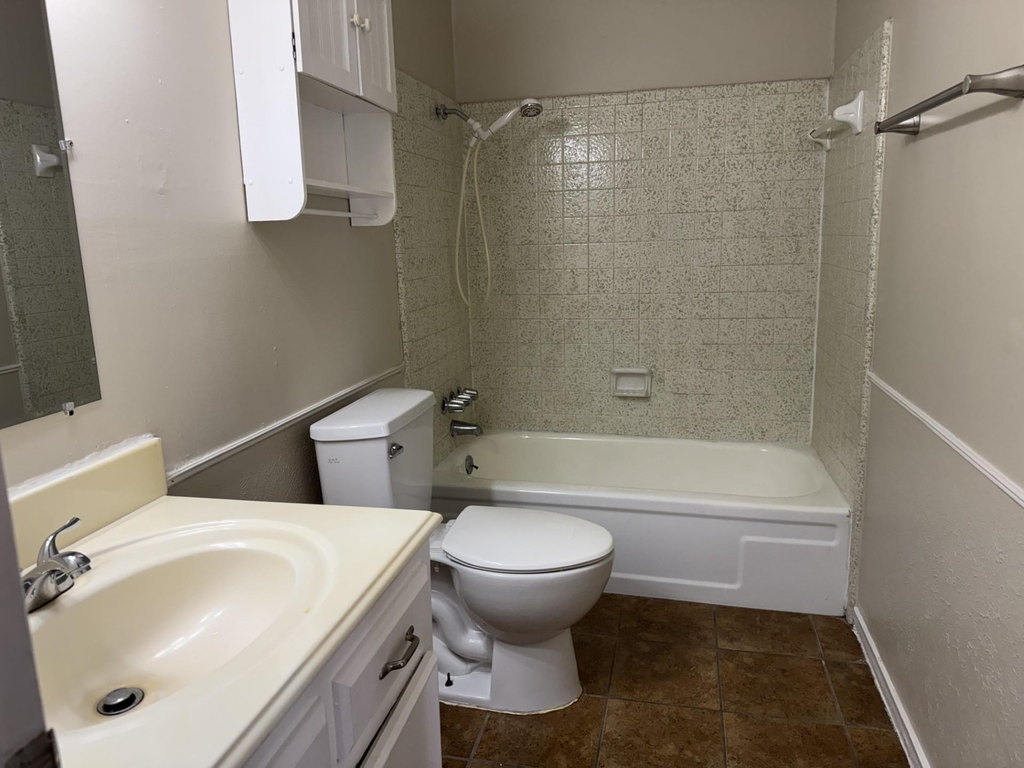 705 Kingsbridge Drive - Photo 24