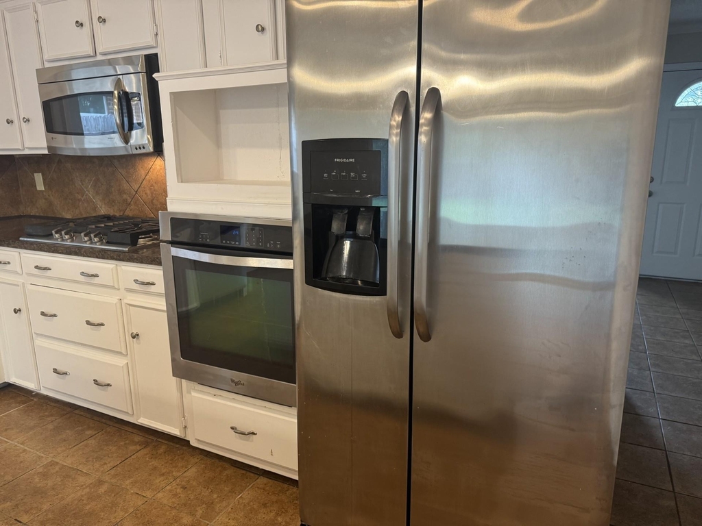 705 Kingsbridge Drive - Photo 5