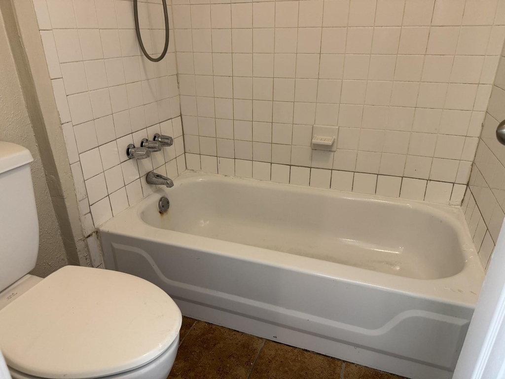 705 Kingsbridge Drive - Photo 18