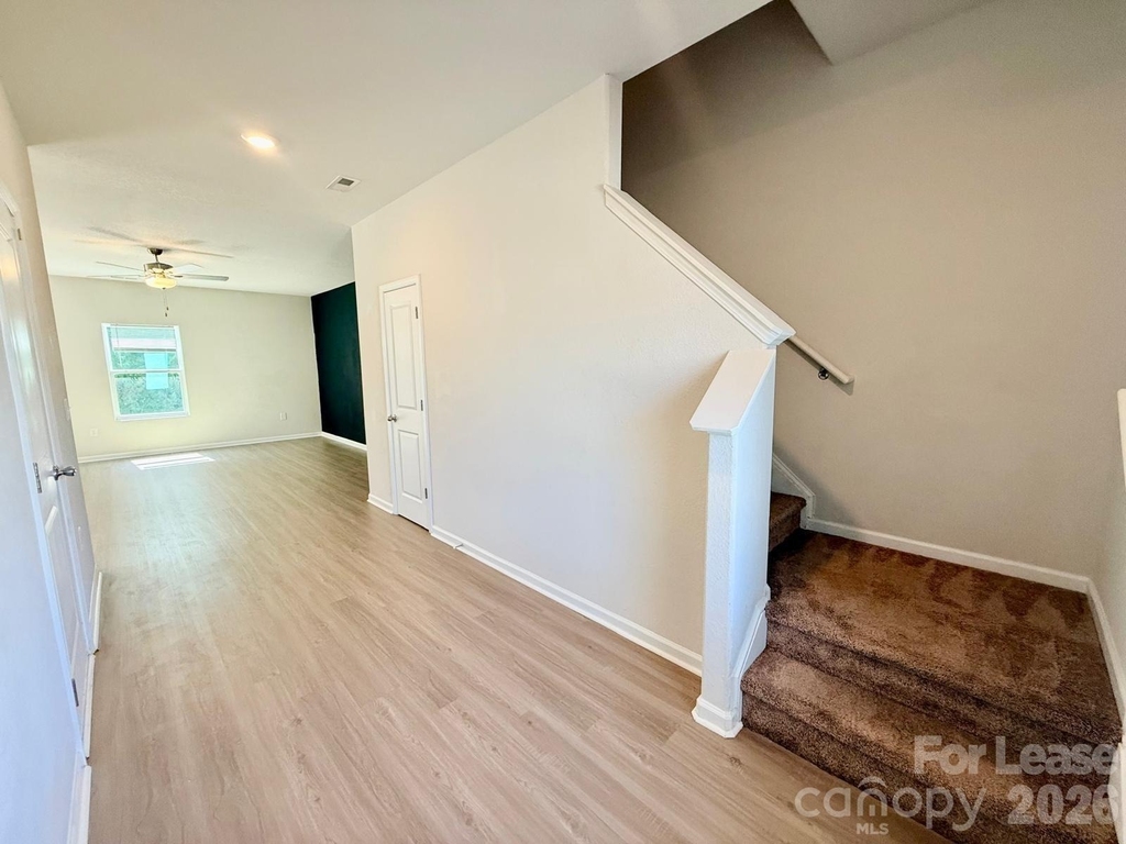 6200 Lowe Lane - Photo 7