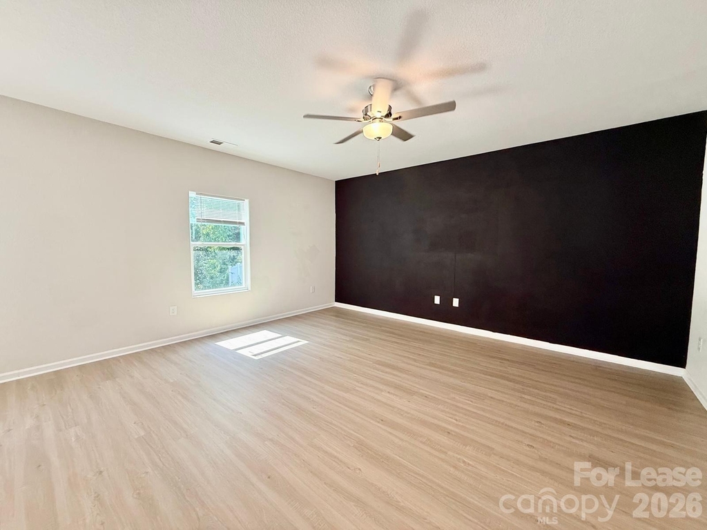 6200 Lowe Lane - Photo 11